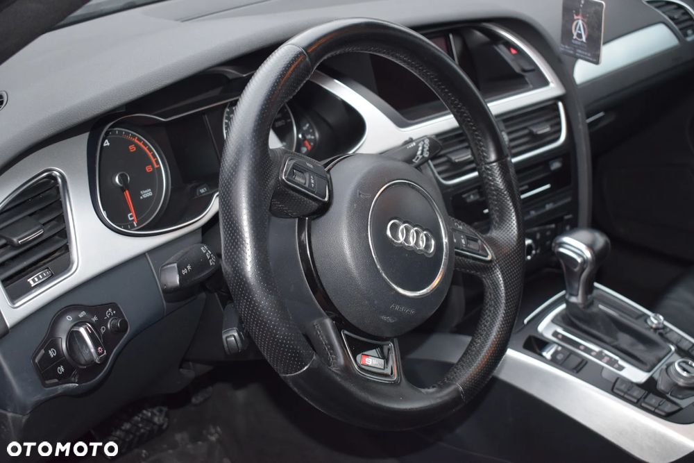 Audi A4 Avant 2.0 TDI DPF clean diesel multitronic S line Sportpaket - 8