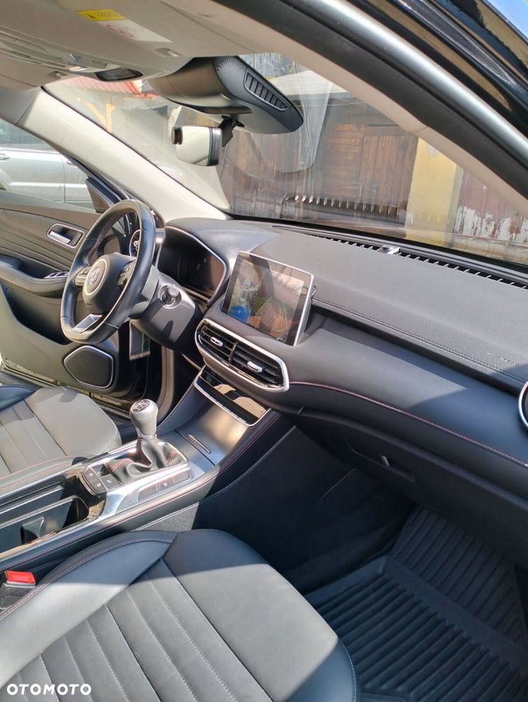 MG HS 1.5 T-GDI Standard - 3