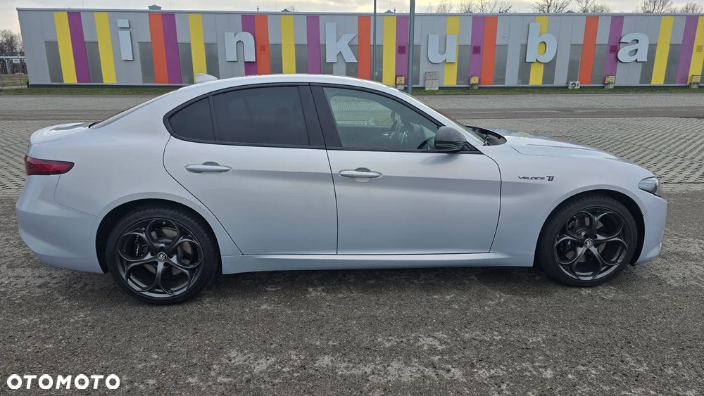 Alfa Romeo Giulia 2.0 Turbo Veloce TI Q4 - 12