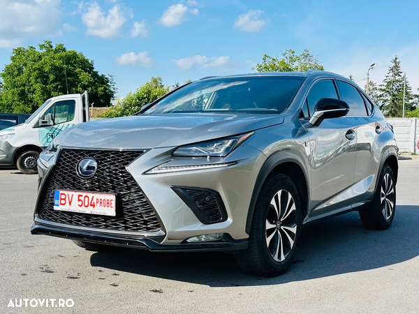 Lexus Seria NX 300h E-FOUR F SPORT