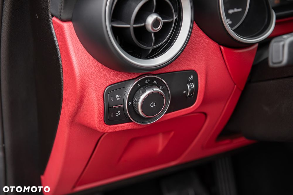 Alfa Romeo Stelvio 2.0 Turbo 16V AT8-Q4 Veloce - 20