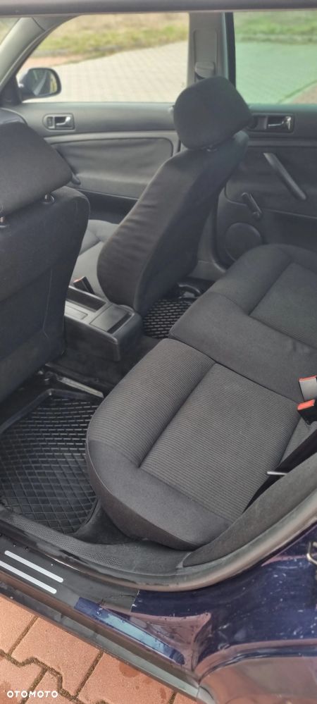 Volkswagen Passat 1.9 TDI - 8