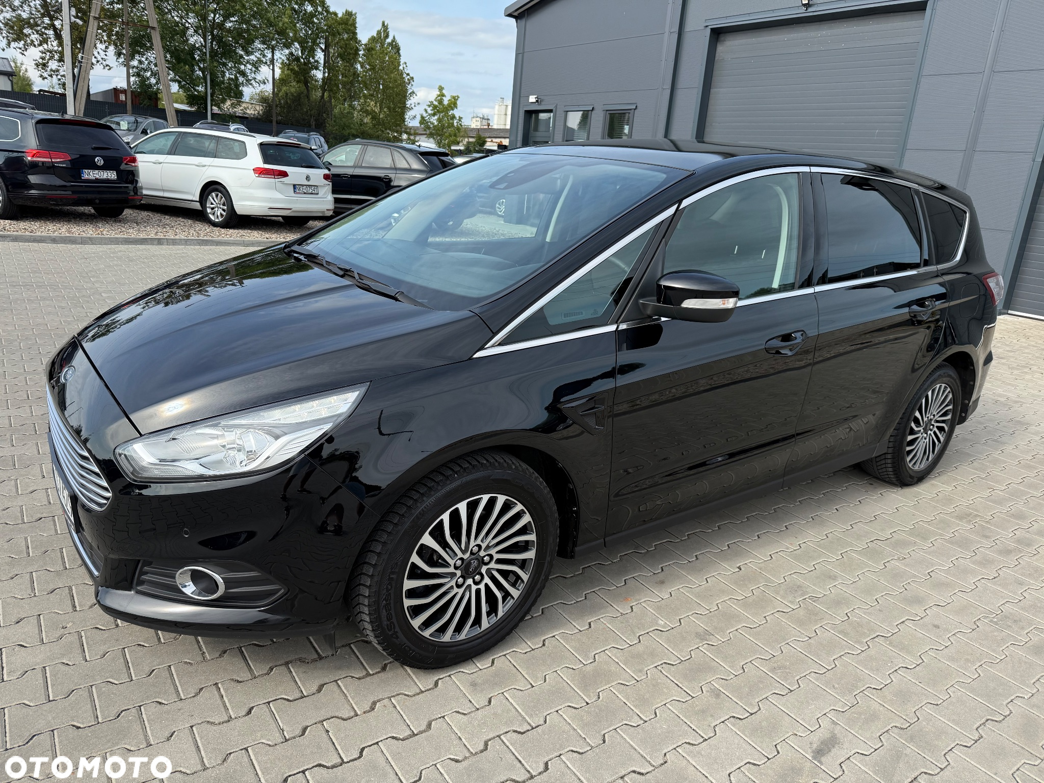 Ford S-Max 2.0 EcoBlue Titanium - 4