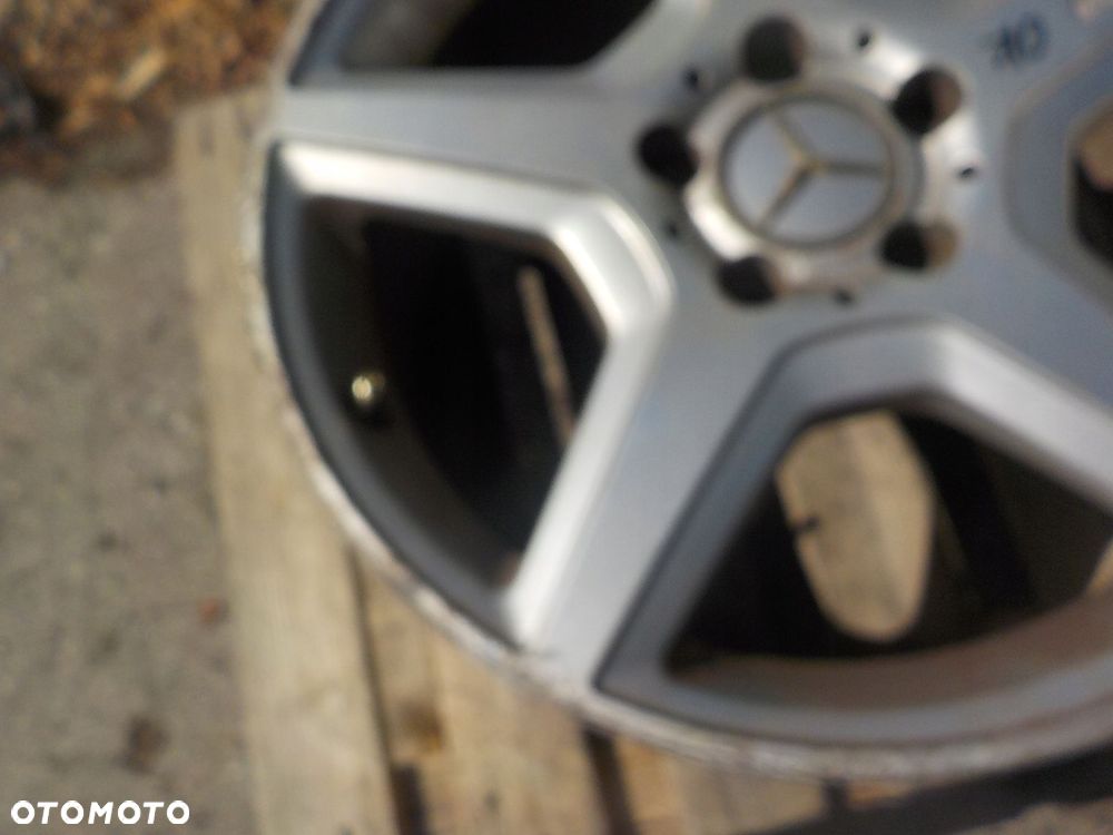 MERCEDES-BENZ W219 FELGA ALUMINIOWA AMG R17 5X112 - 6