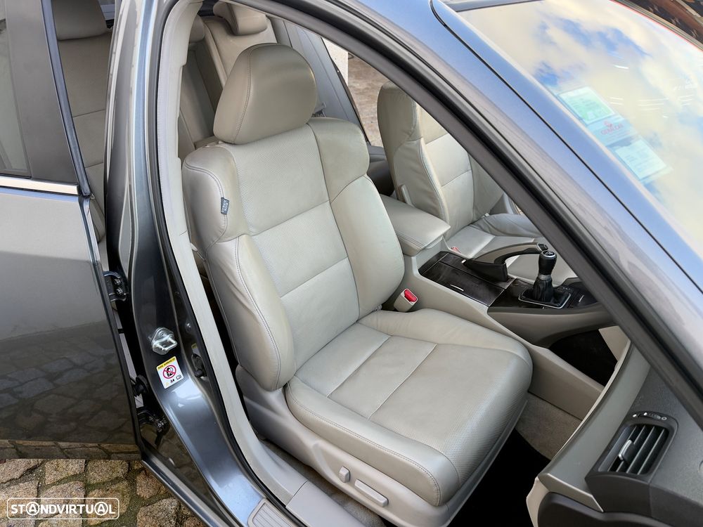 Honda Accord Tourer 2.2 i-DTEC Executive Navi E.Limitada - 58