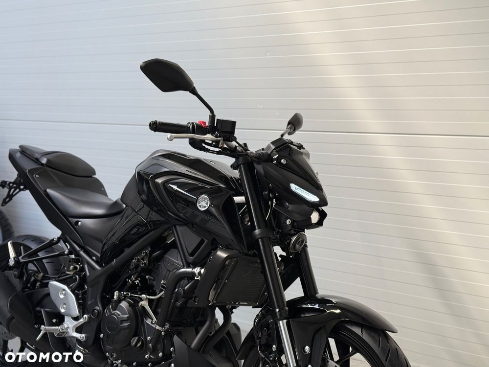 Yamaha MT - 8