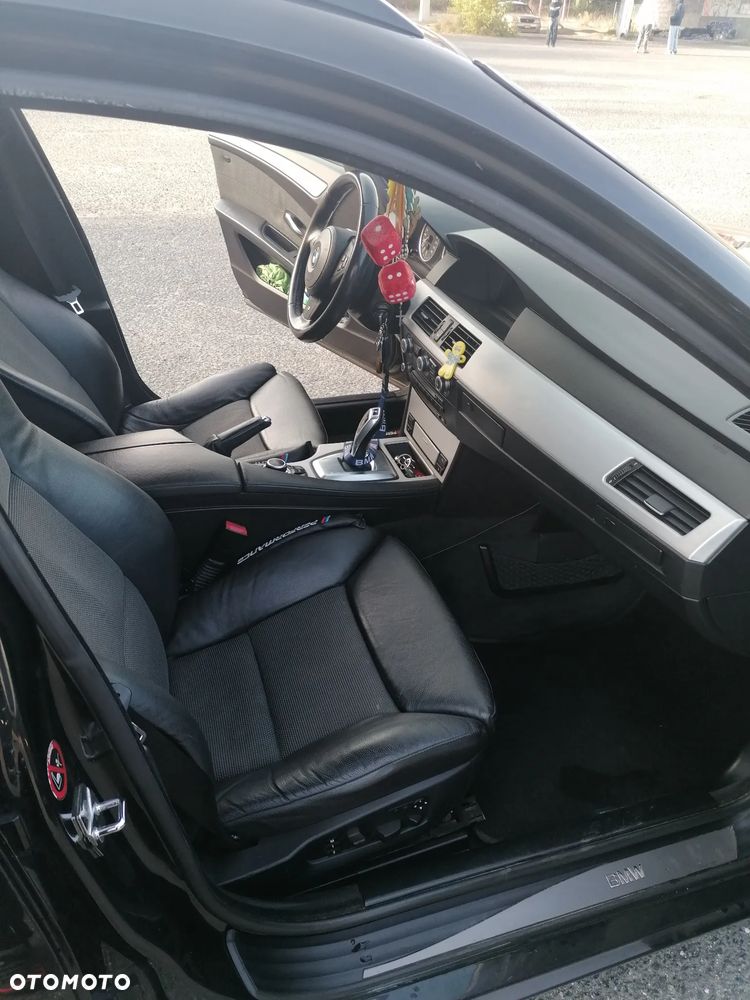 BMW 5 Series 2008 photo 4