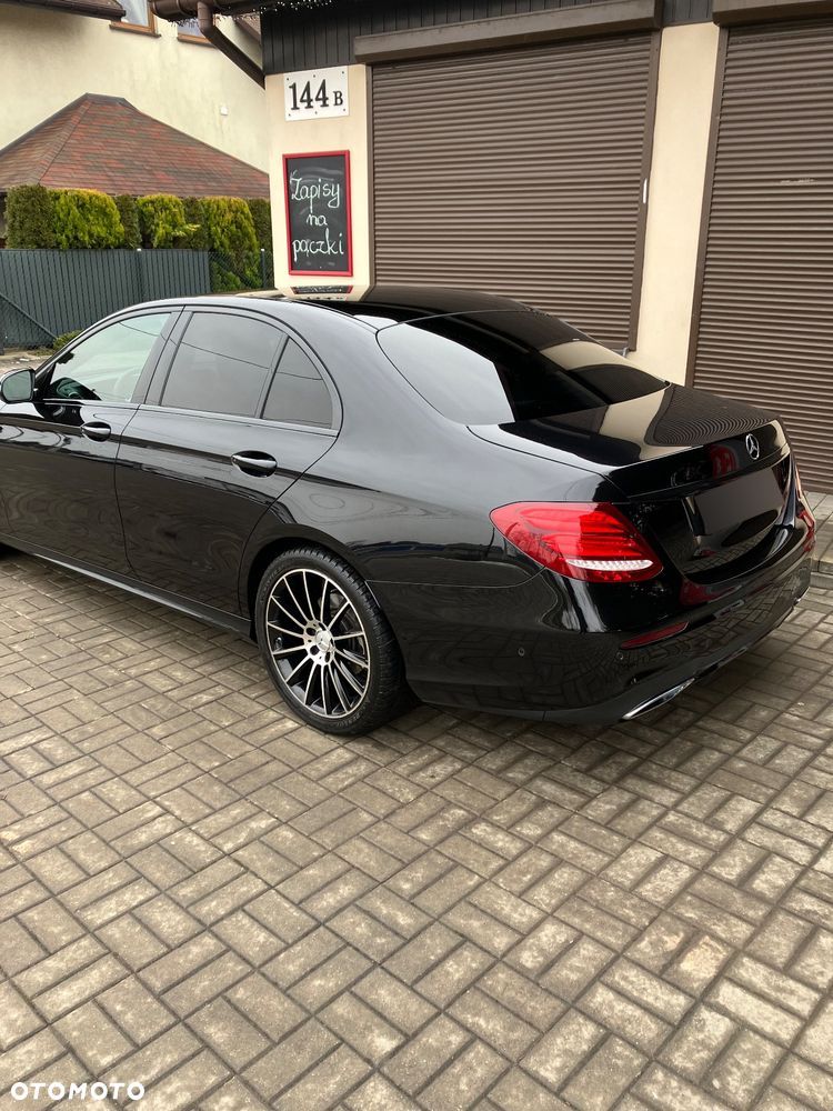 Mercedes-Benz Klasa E 220 d 9G-TRONIC - 14