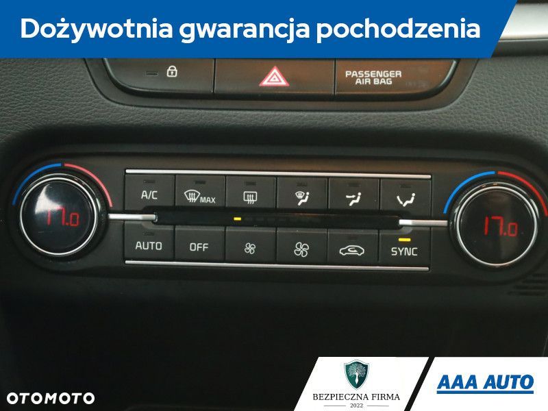 Kia Ceed - 12
