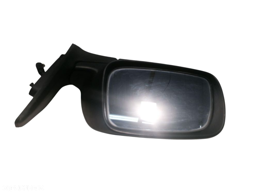 LUSTERKO LEWE 1E5 TOYOTA AVENSIS T25 1 - 1