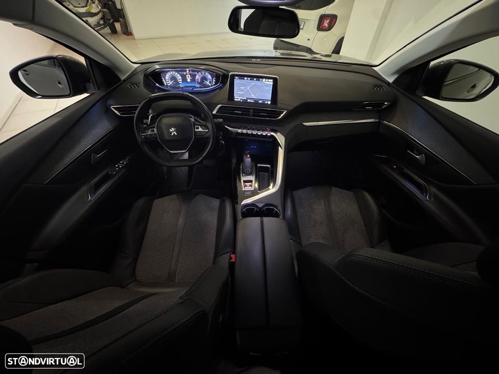Peugeot 3008 1.2 PureTech Allure EAT8 - 11