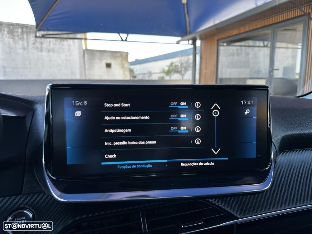 Peugeot 208 1.2 PureTech Allure EAT8 - 22