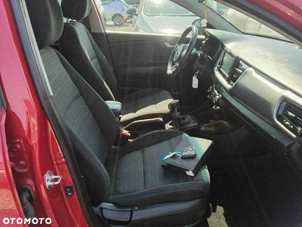 Kia Stonic - 11