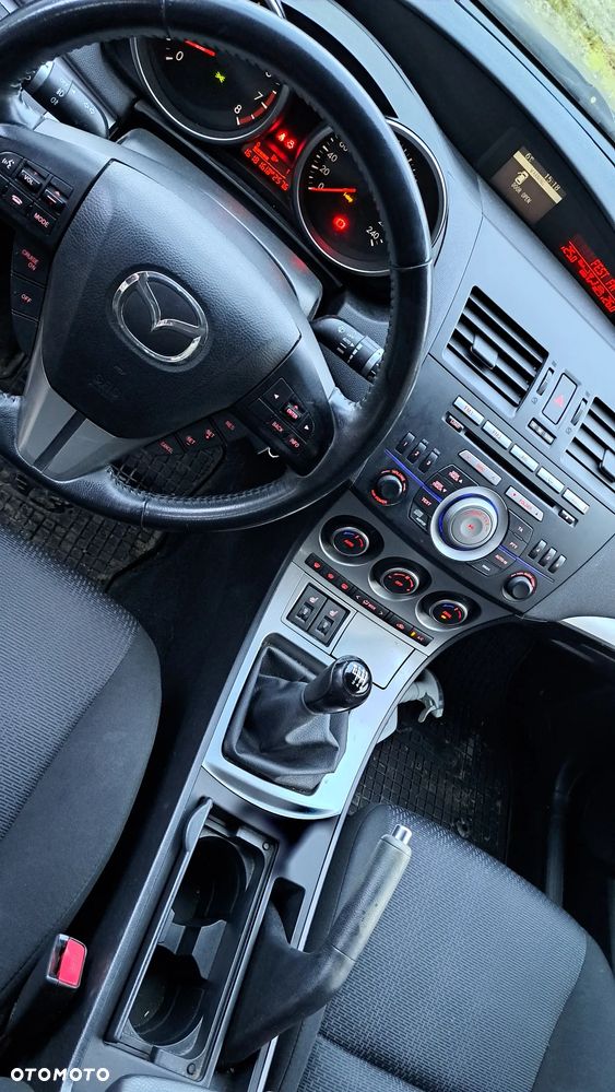 Mazda 3 2.0 Exclusive + - 5