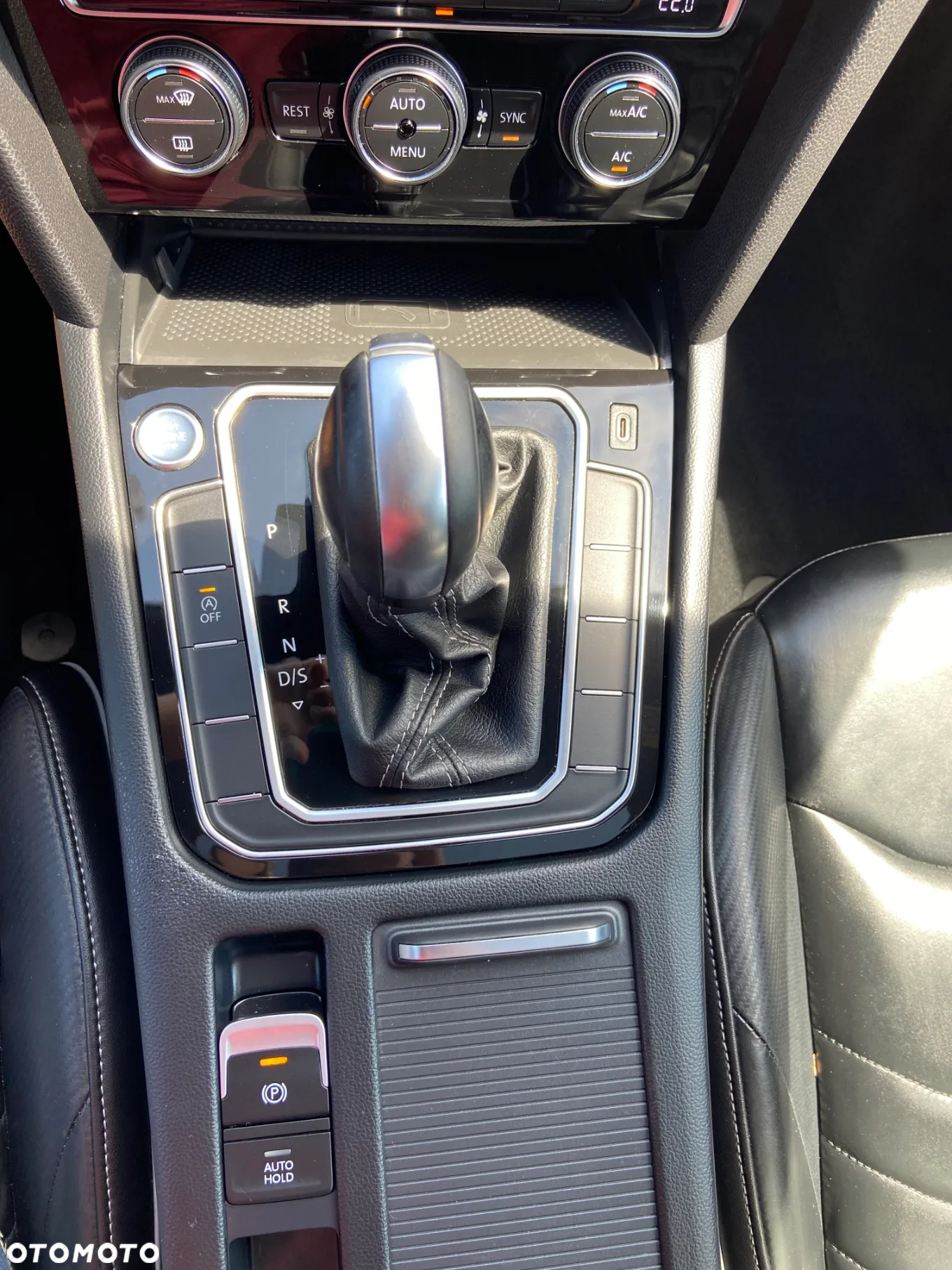 Volkswagen Arteon 2.0 TDI SCR R-Line DSG - 23
