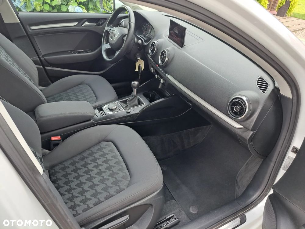 Audi A3 - 8