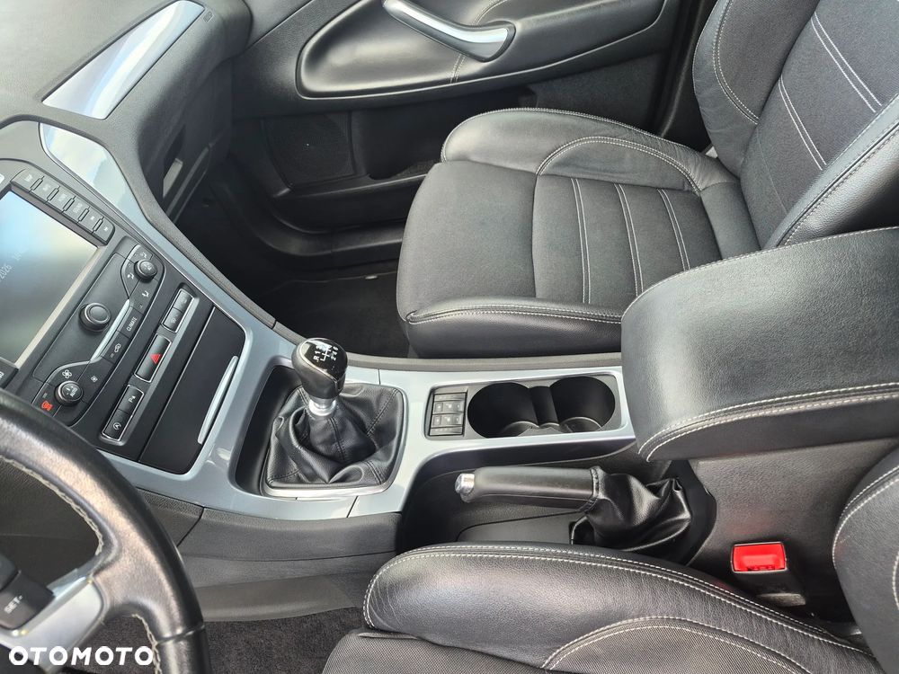 Ford Mondeo 1.6 Eco Boost Start-Stopp Champions Edition - 19