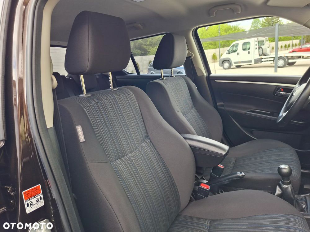 Suzuki Swift 1.2 4x4 Club - 36