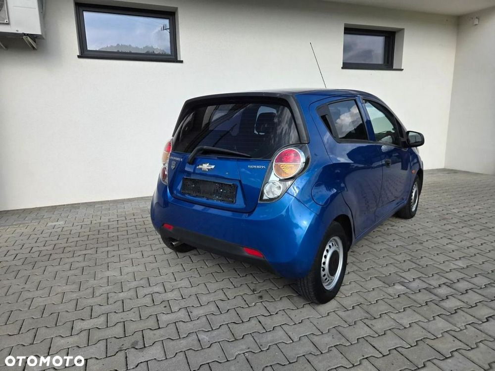 Chevrolet Spark - 4