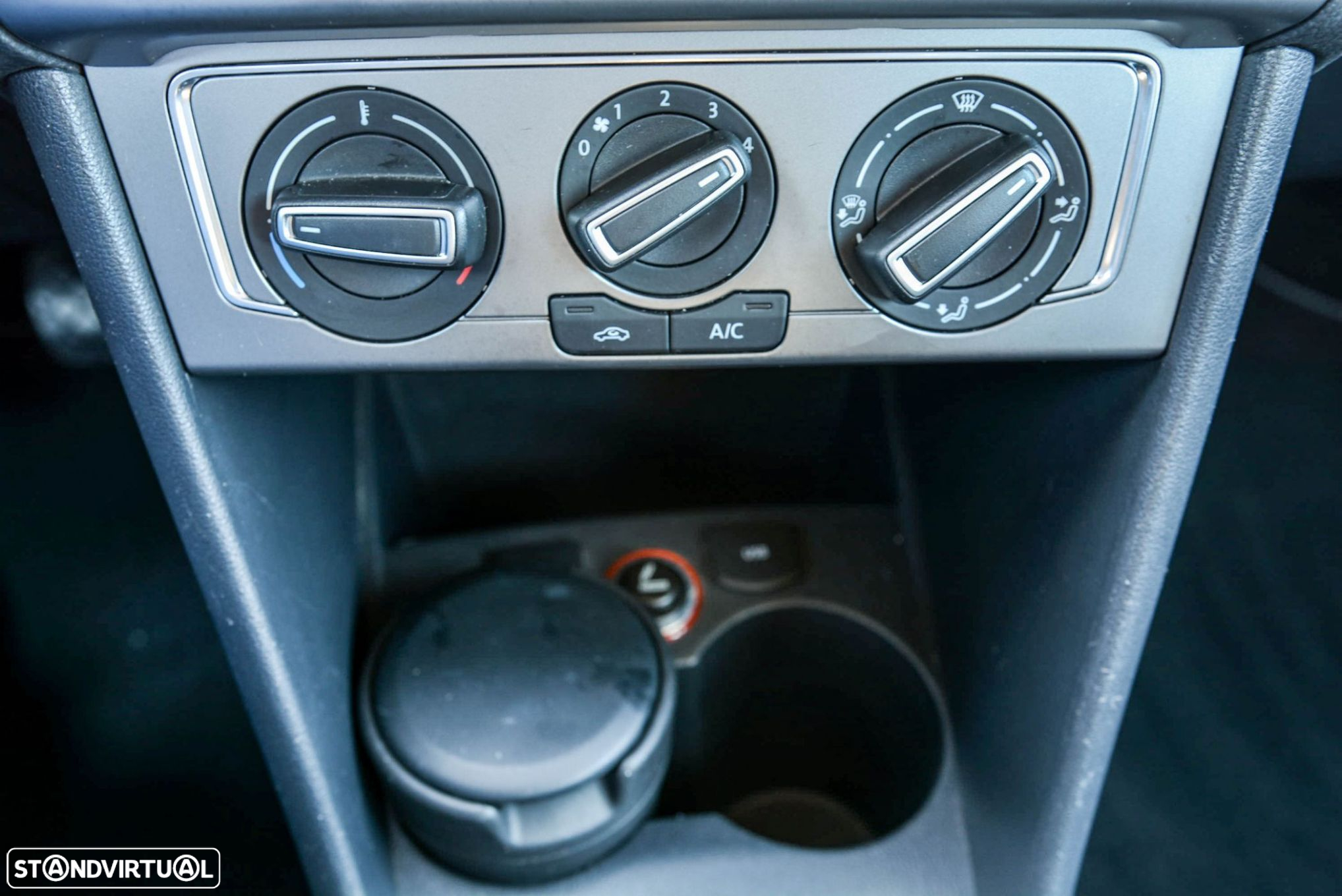 VW Polo 1.0 Lounge - 24