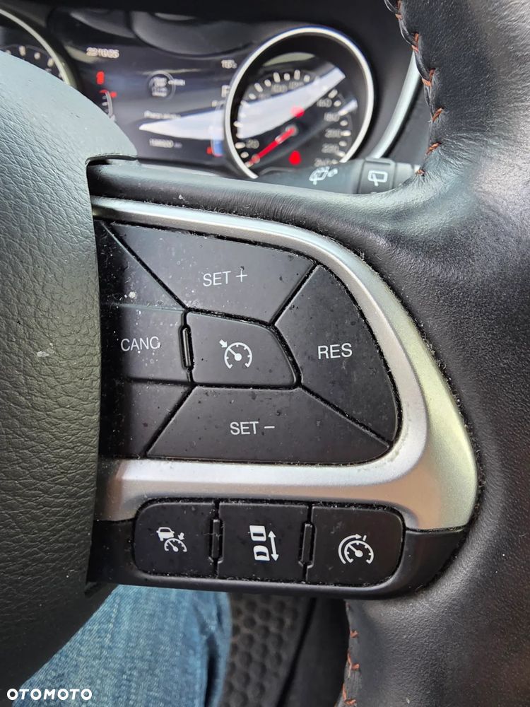 Jeep Compass 1.4 TMair Limited 4WD S&S - 12