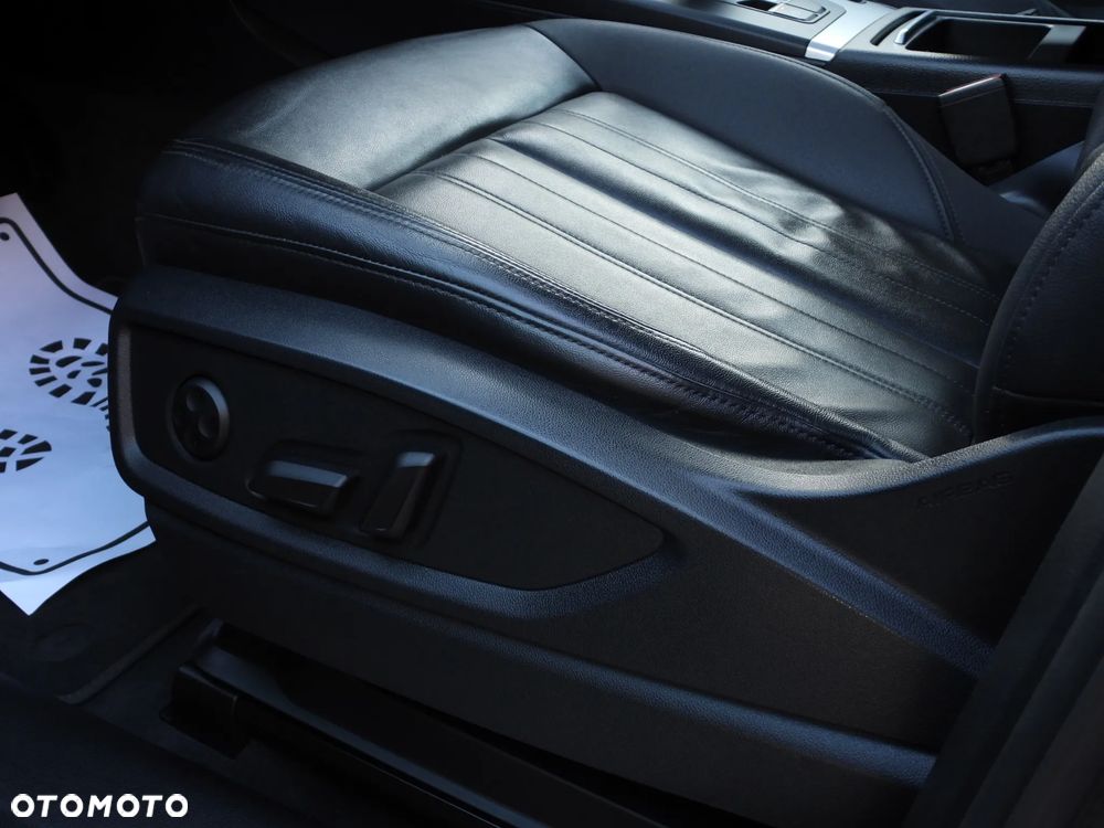 Audi Q5 40 TDI quattro S tronic design - 39