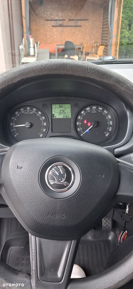 Skoda Fabia 1.6 TDI DPF Active Plus - 8