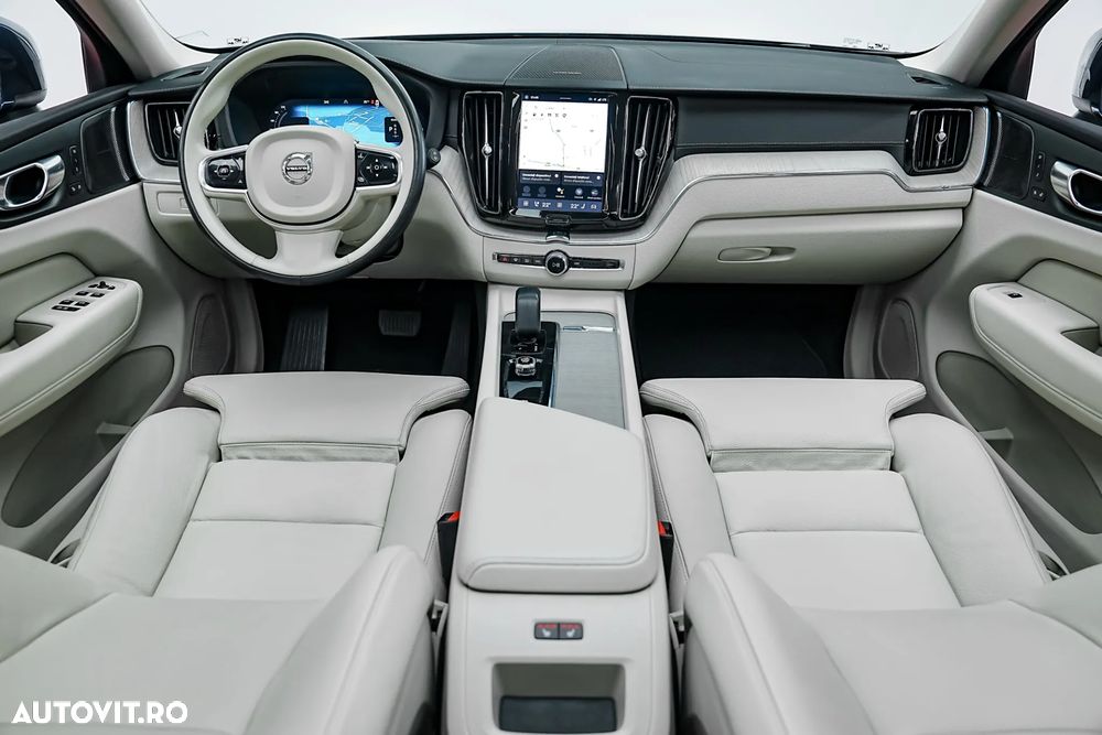Volvo XC 60 T6 AWD Recharge Geartronic Inscription - 14