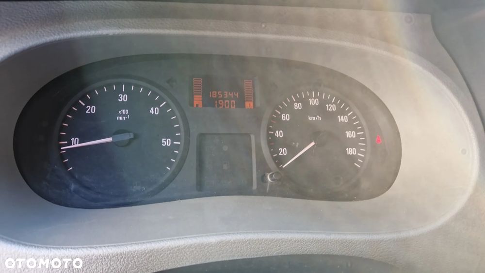 Opel Movano 2,5 Cdti - 9