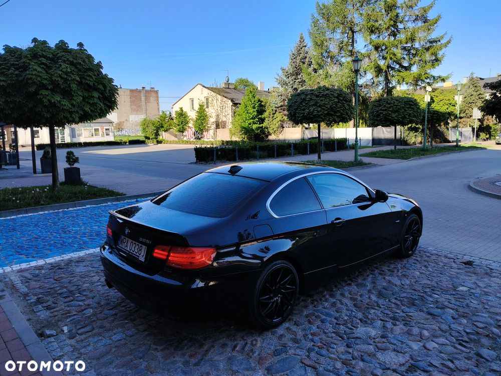 BMW Seria 3 325i - 5