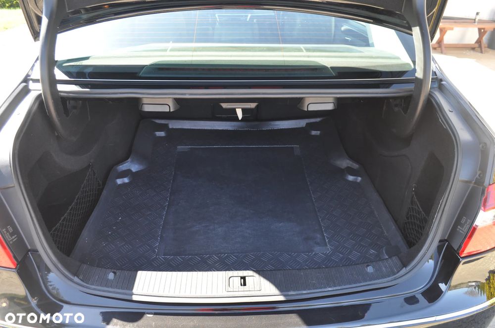 Mercedes-Benz Klasa E 250 CDI 4-Matic BlueEff Avantgarde - 13