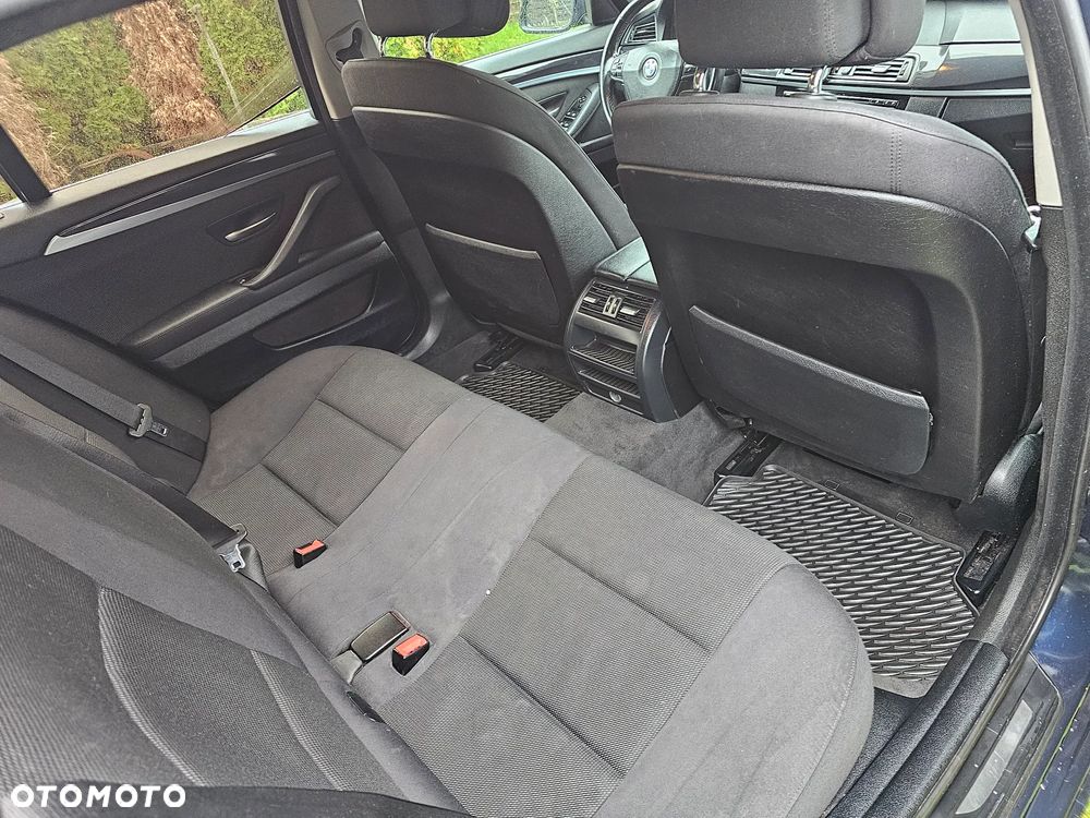 BMW Seria 5 520d - 6