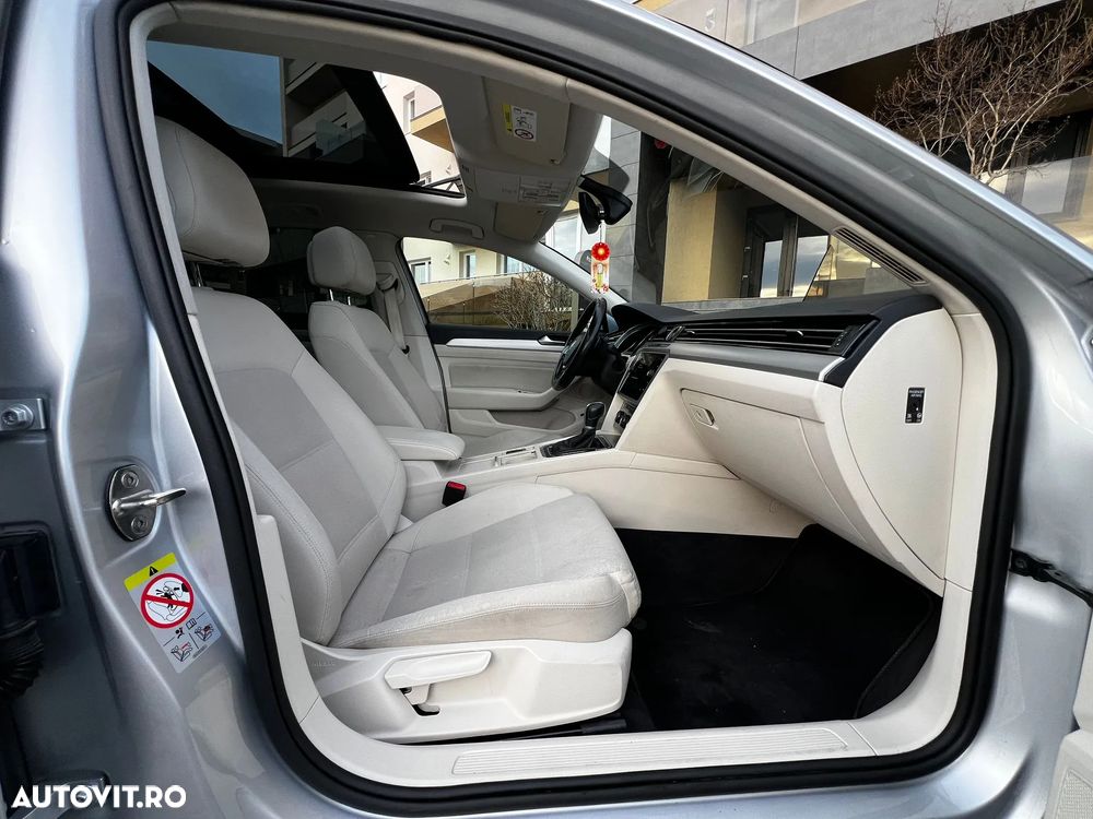 Volkswagen Passat 2.0 TDI SCR DSG Comfortline - 11