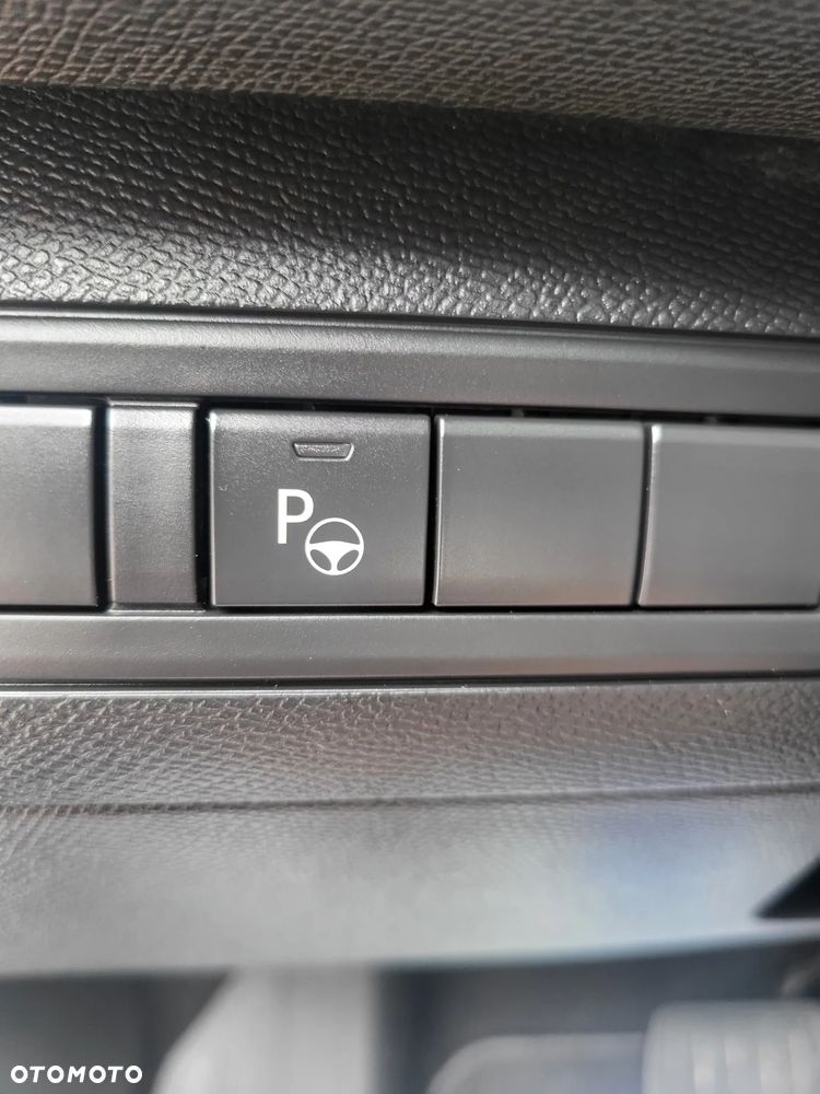 Peugeot 308 BlueHDi 120 EAT6 Stop & Start Allure - 24