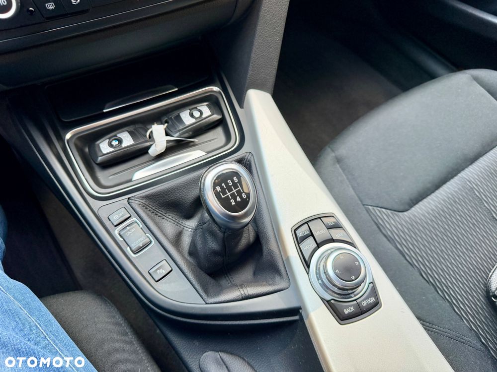 BMW Seria 3 316d Sport Line - 24