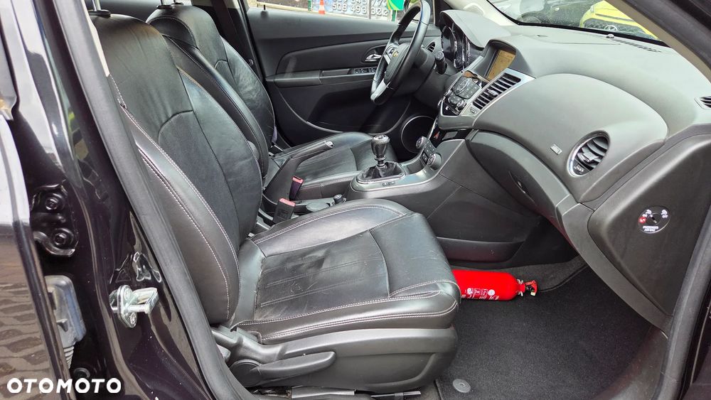 Chevrolet Cruze 1.4 T LTZ - 29