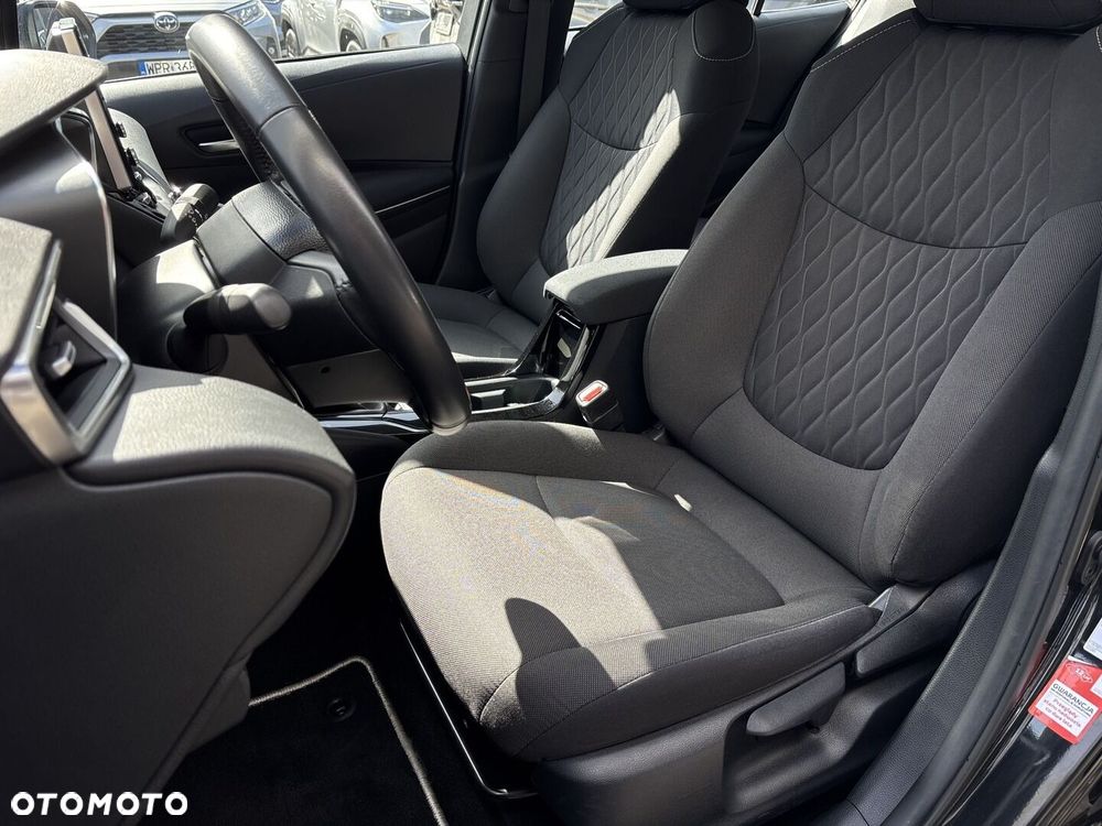 Toyota Corolla 1.8 Hybrid Comfort - 29