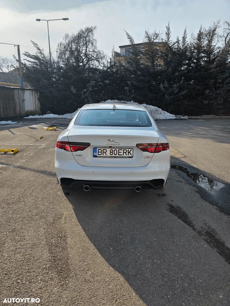 Jaguar XE P250 RWD Standard S - 6