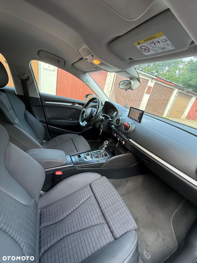 Audi A3 Sportback 2.0 TDI Attraction S tronic - 9
