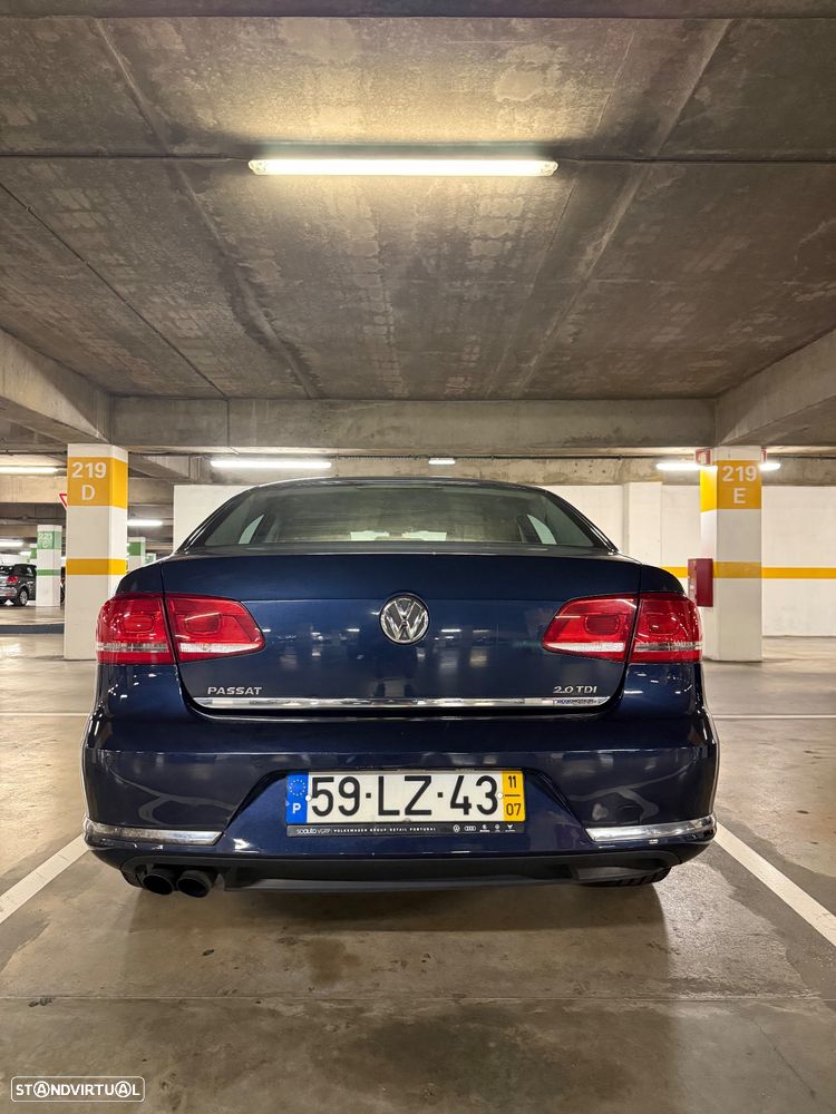 VW Passat 2.0 TDI Edition Confort. DSG - 10