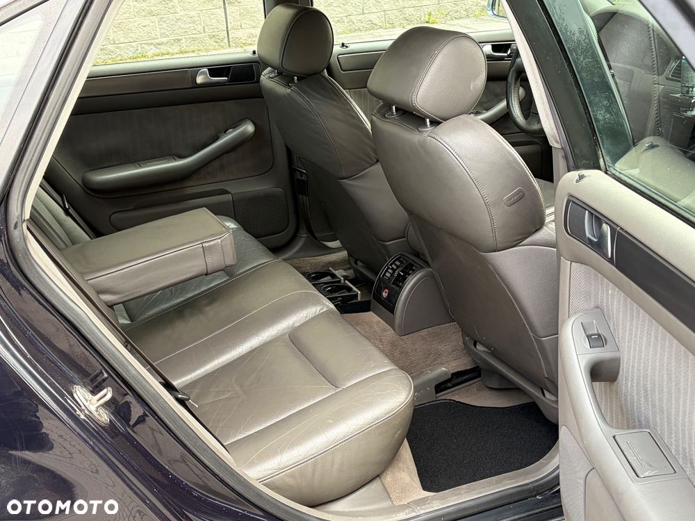 Audi A6 Limousine 2.4 - 10