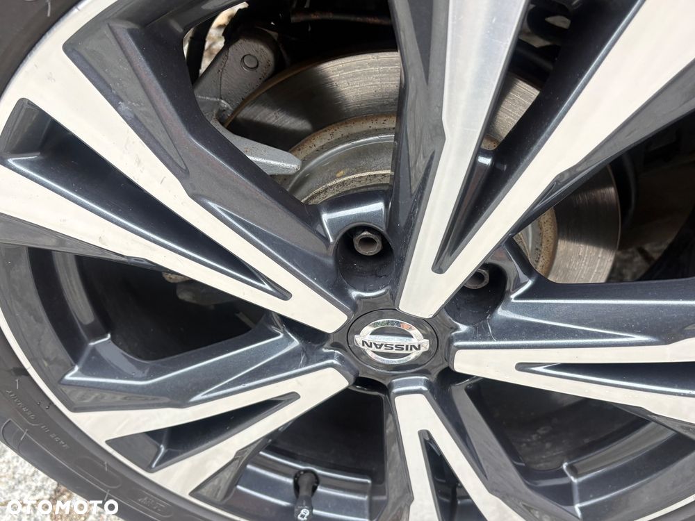 Nissan Qashqai 1.6 DIG-T N-Connecta - 32