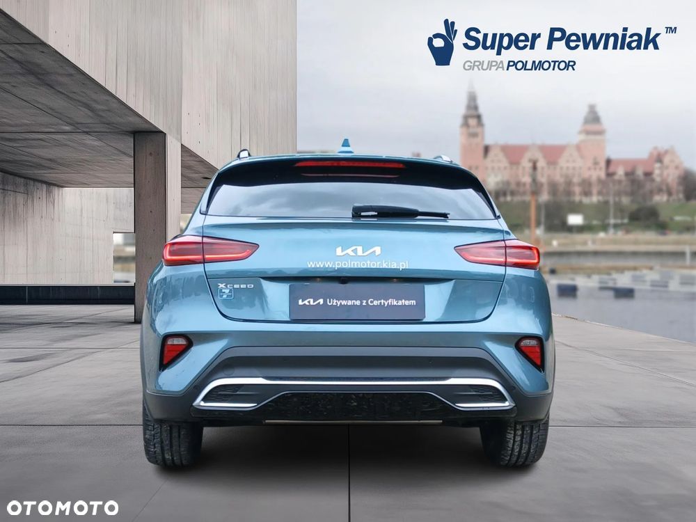 Kia XCeed 1.5 T-GDI Business Line DCT - 4