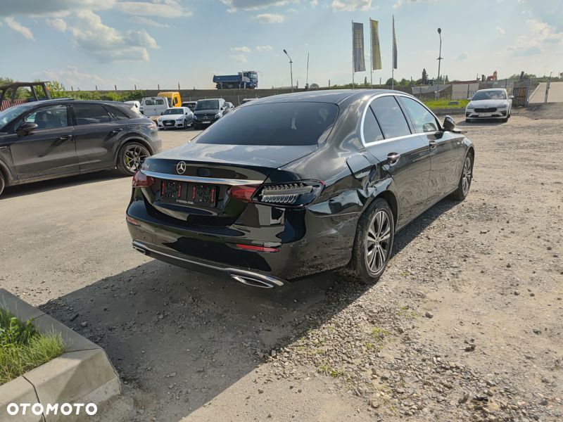 Mercedes-Benz Klasa E 220 d 9G-TRONIC - 16