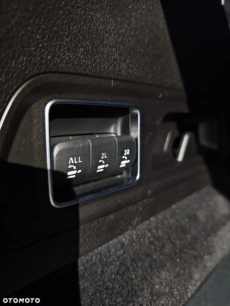 Mercedes-Benz GLS - 30