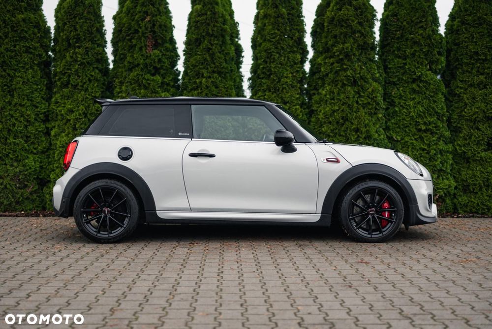 MINI John Cooper Works - 9