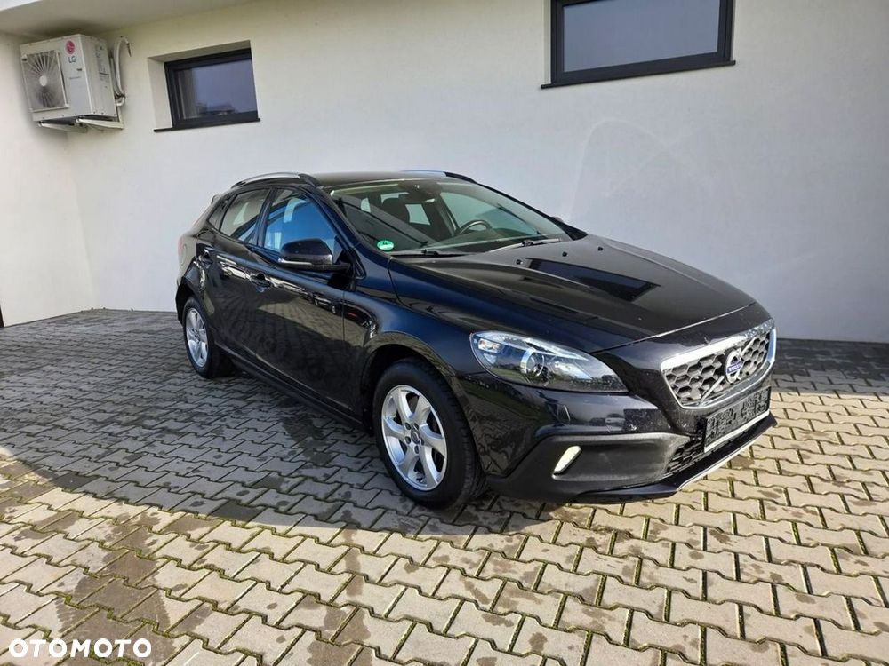 Volvo V40 Cross Country - 5