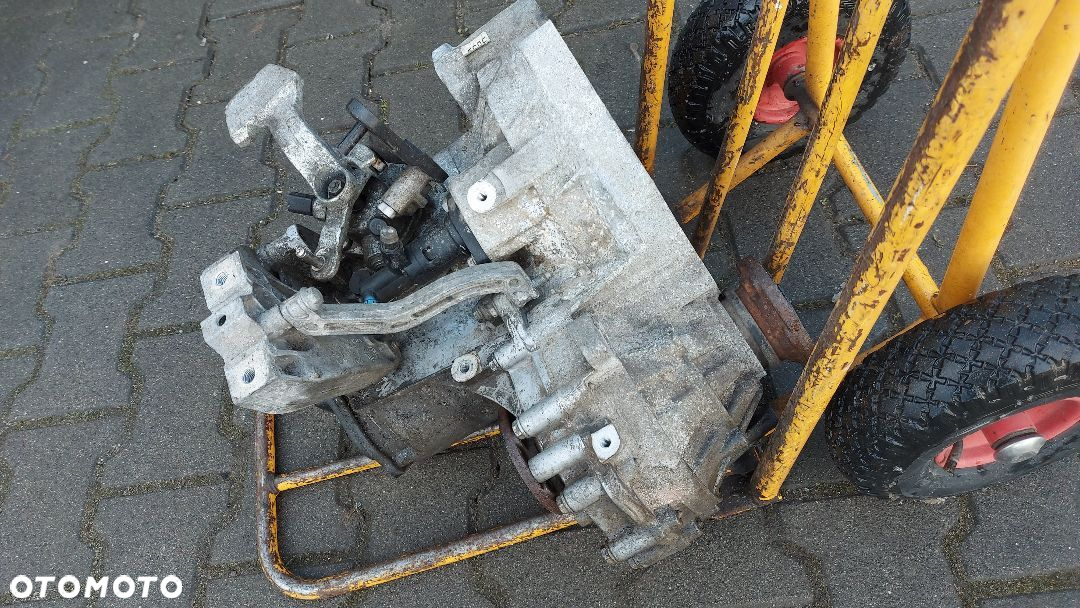 SKRZYNIA MWW 1,6 TDI Audi A3 VW Golf VII Seat Leon III Skoda Octavia 2015 - 2