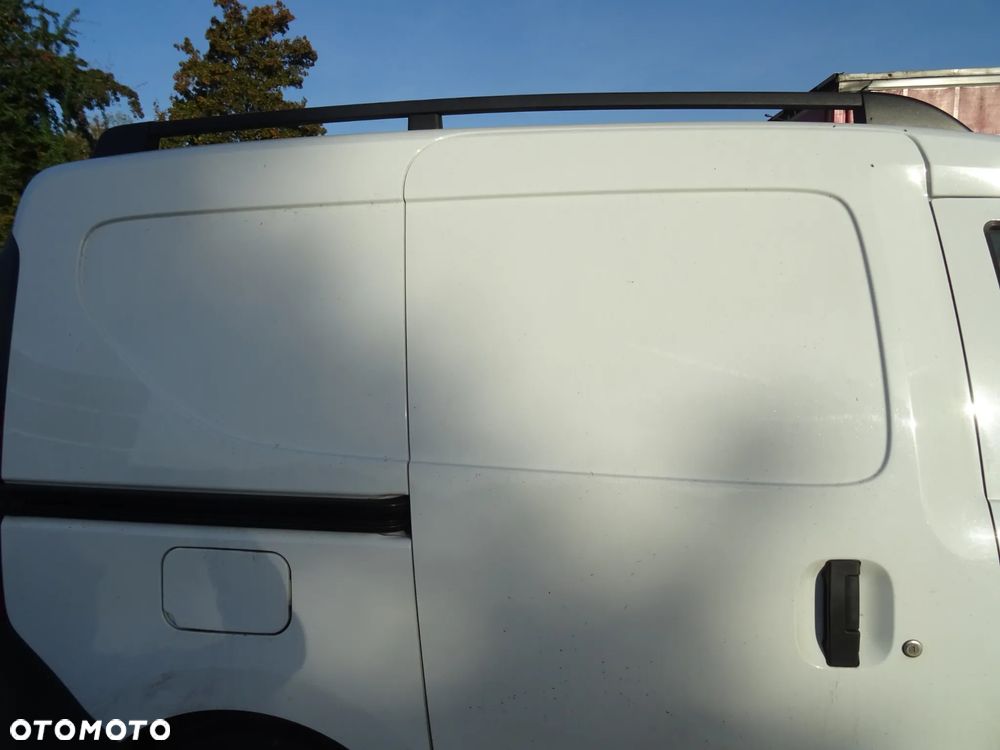 DACIA DOKKER  LAMPA TYLNA LEWA PRAWA WKLAD LAMPY CZESCI ROZNE WYSYLKA - 10