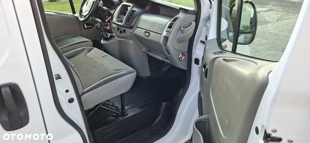 Opel vivaro - 16